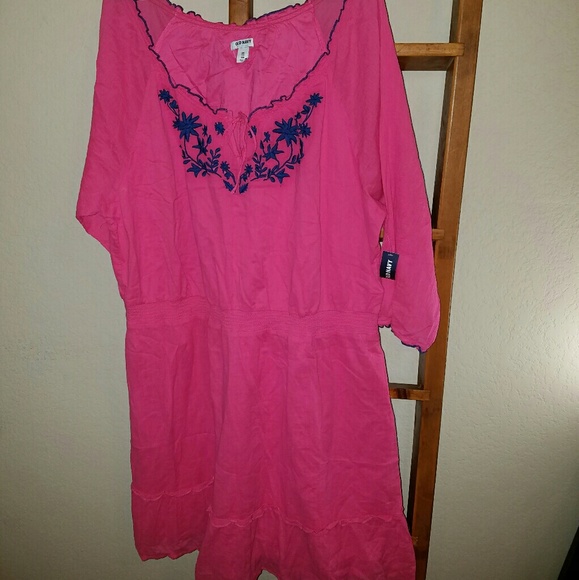 Old Navy Dresses & Skirts - NWT Old Navy Embroidered Summer Dress size XXL